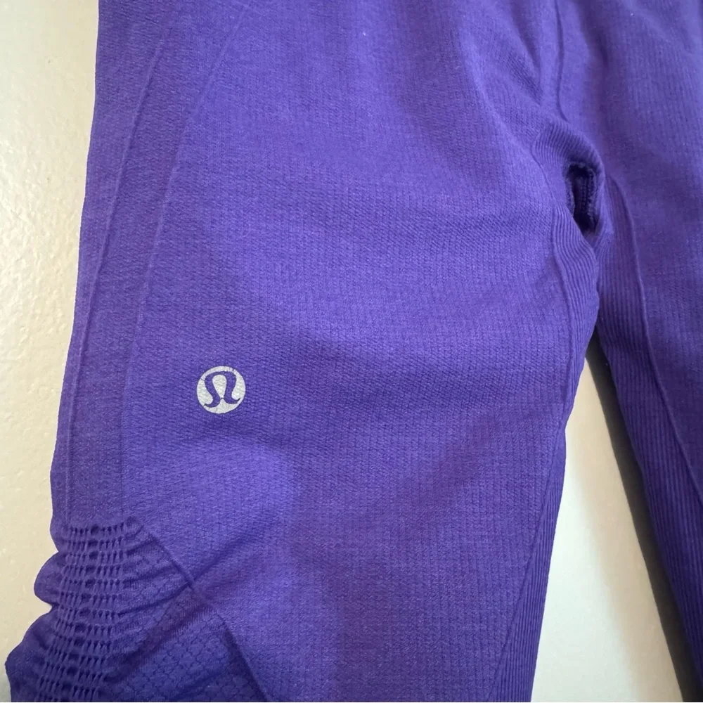 Lululemon‎ The Flow Crop II Leggings